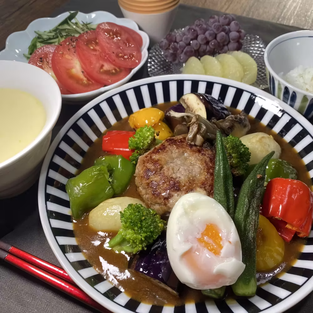 Cheese-Filled Hamburger Steak with Grilled Curry