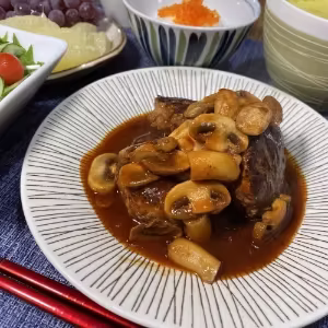 Stewed Hamburger Steak with Demi-Glace Sauce