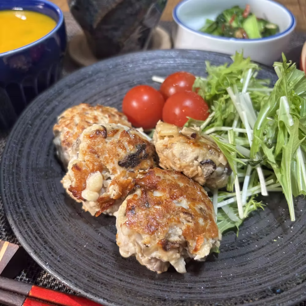 Mini Chicken Burgers with Mushroom, Cheese & Salted Kombu