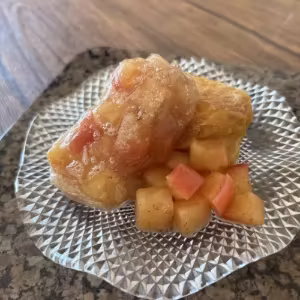 Rice paper apple pie