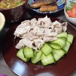 Chilled Pork Shabu-Shabu with Spicy Samjang Sauce