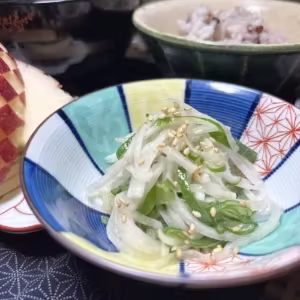 Sautéed Daikon and Scallion