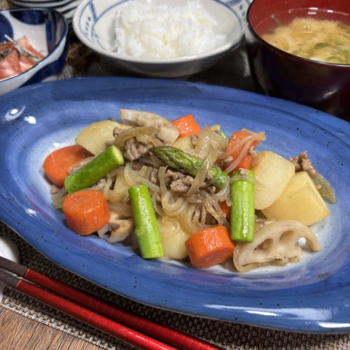 Japanese Meat and Potato Stew