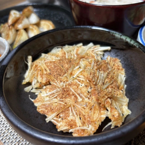 Enoki and Melted Cheese Crisps