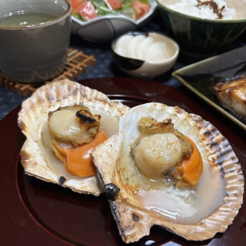 Grilled Scallops in Soy Butter Sauce